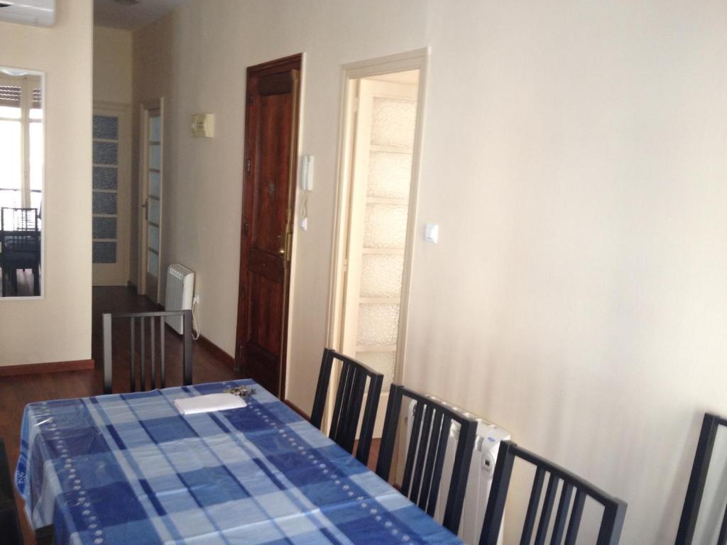 Apartamentos Turia Valencia Room photo